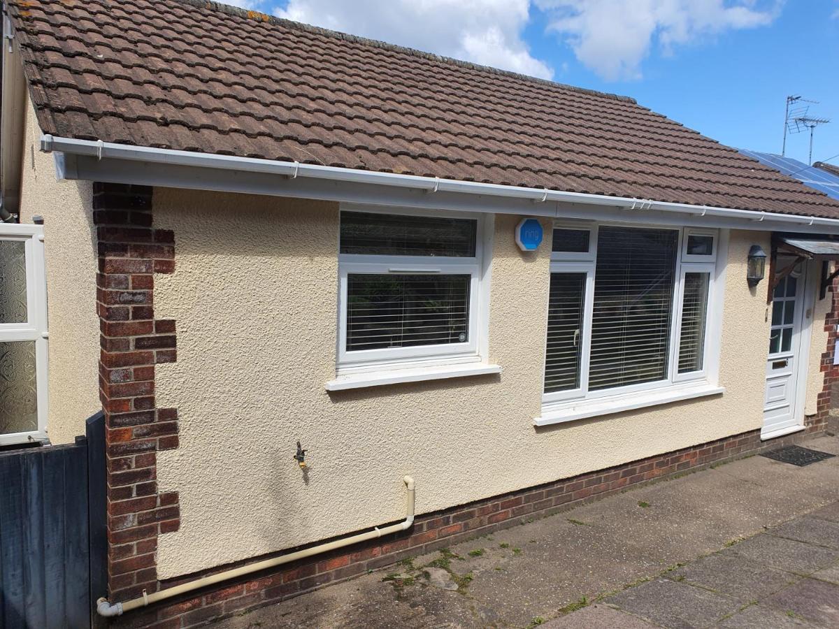The Mumbles - Bungalow - 2 Bedrooms - Pet Friendly Swansea Luaran gambar